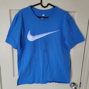 Nike Graphic Tee